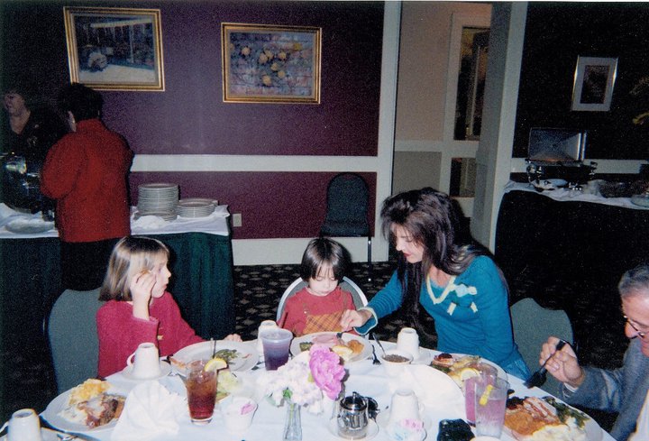 268028_10150296918854434_5292991_n